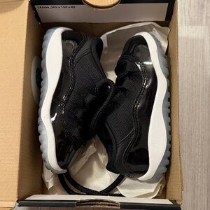 Jordan 11 Retro Low Black and White worn once!